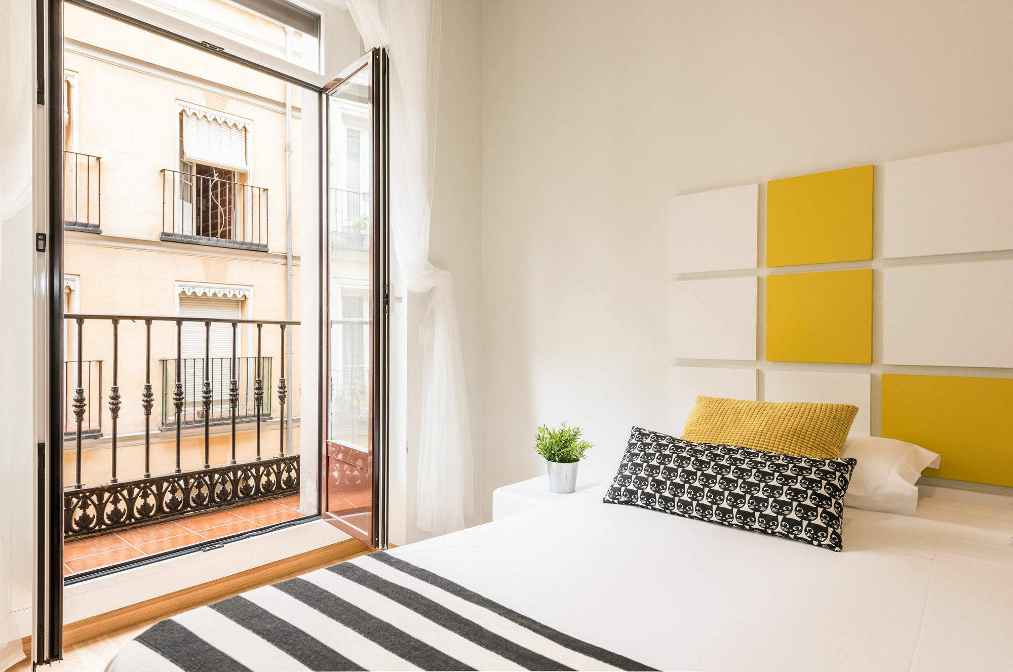 Apartament Smartr Madrid Chueca Zewnętrze zdjęcie